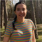 Profesora de ciencias imparte clases particulares a niños de primaria o cursando ESO